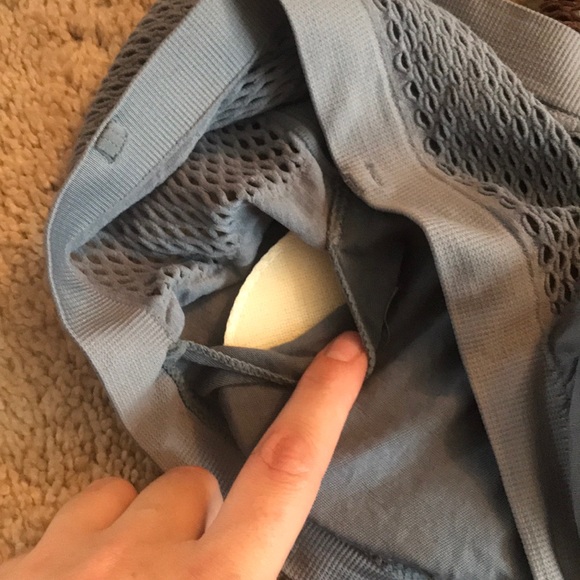 New Bandeaus w/ removable cups and mesh back - Picture 4 of 4